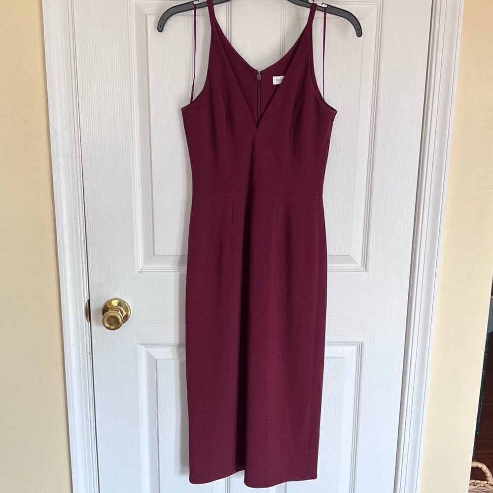 DRESS THE POPULATION Lyla Crepe Cocktail dress (Burgundy)